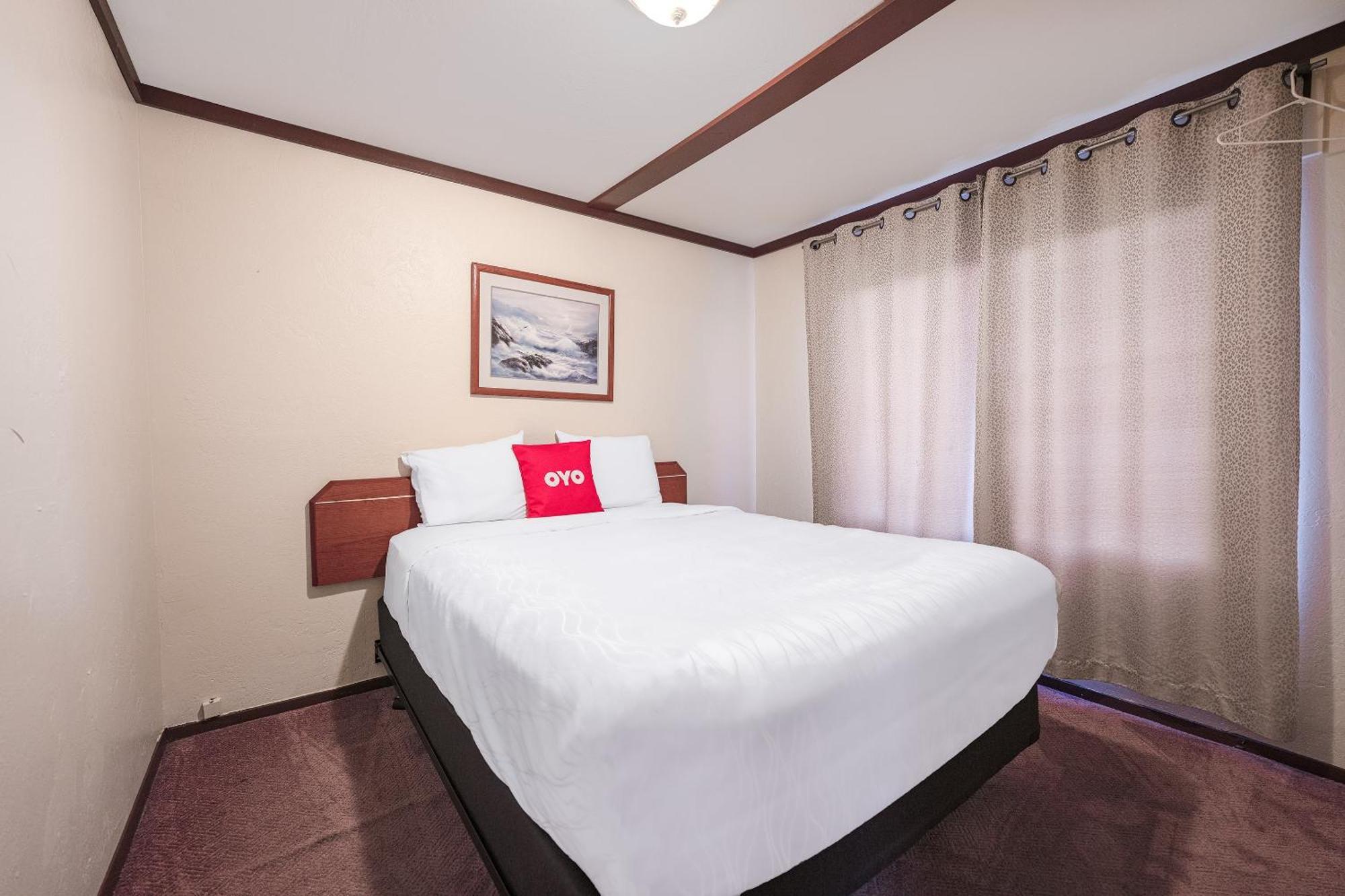 Hotel Oyo Portland Or Near Airport 2*